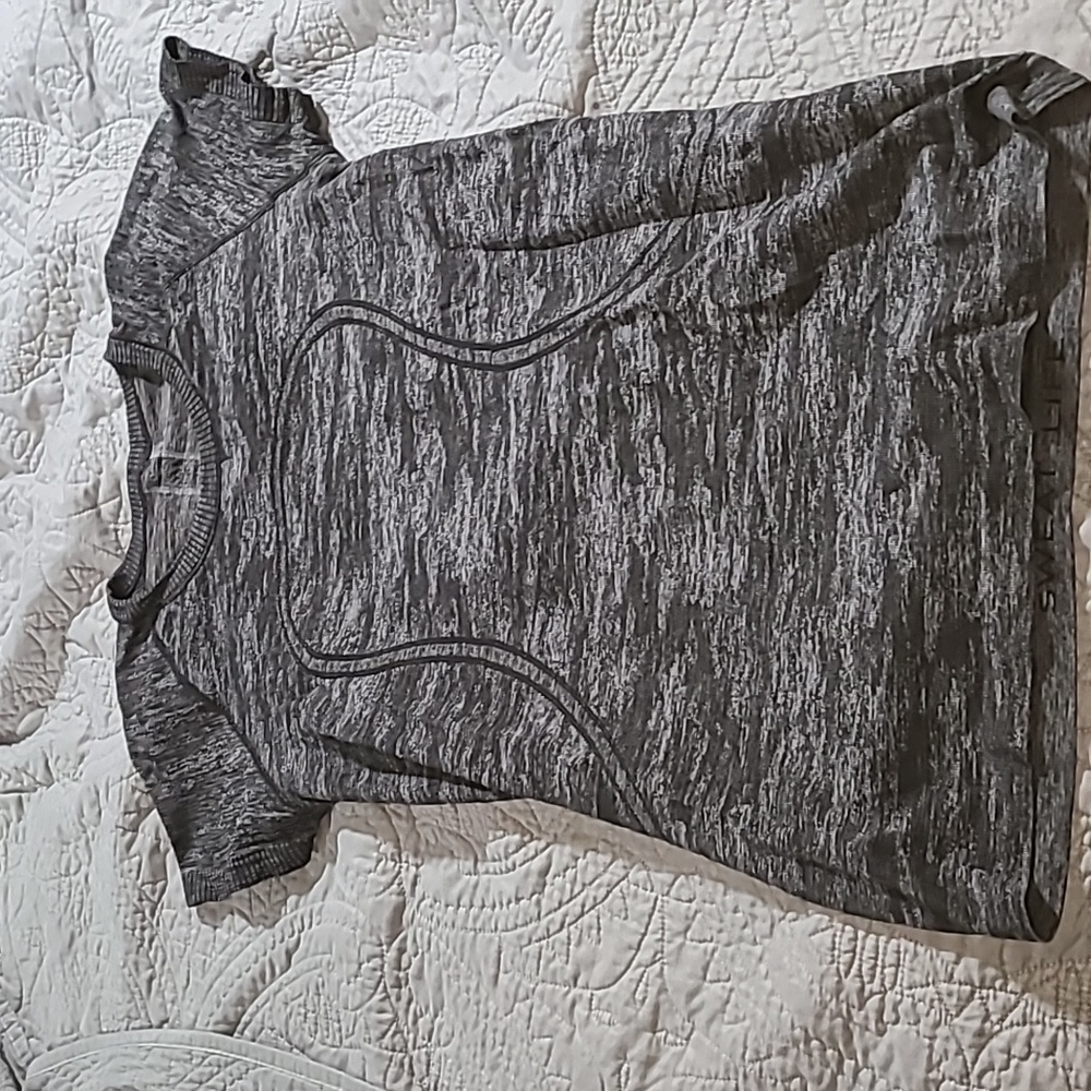 Lululemon swiftly tee